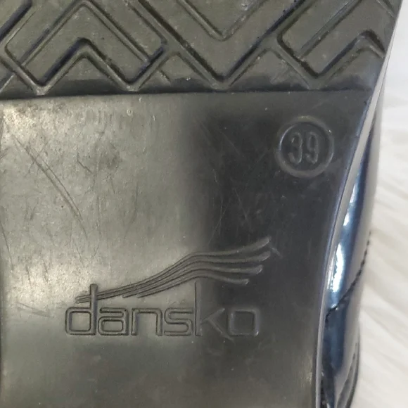 Dansko Black Mules with Reflective Finish Size 39 - Picture 13 of 14